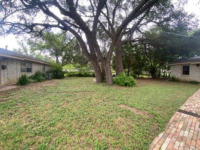 605 Kerr ST, Burnet, TX 78611