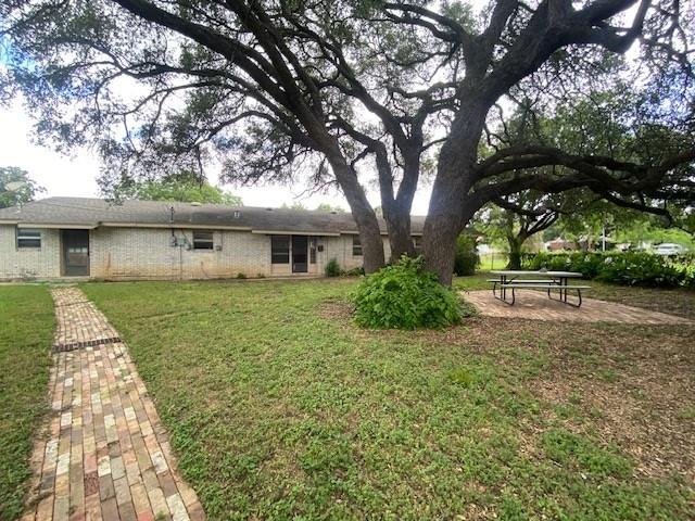 605 Kerr ST, Burnet, TX 78611