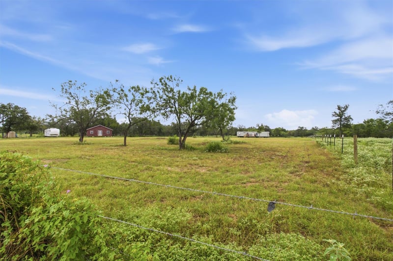 4575 Mineral Springs RD, Lockhart, TX 78644