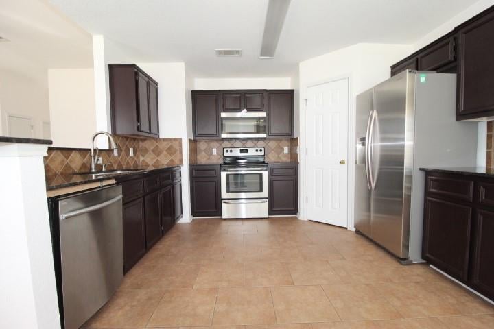 2607 Curtis DR, Copperas Cove, TX 76522