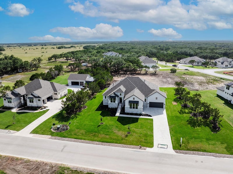 112 Rancho Deluxe DR, Liberty Hill, TX 78642