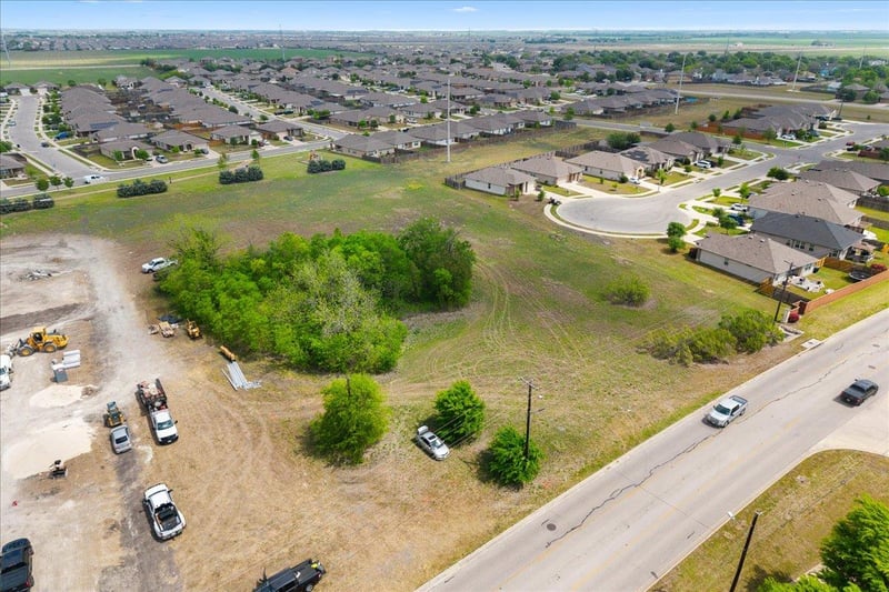 101 Mager LN, Hutto, TX 78634