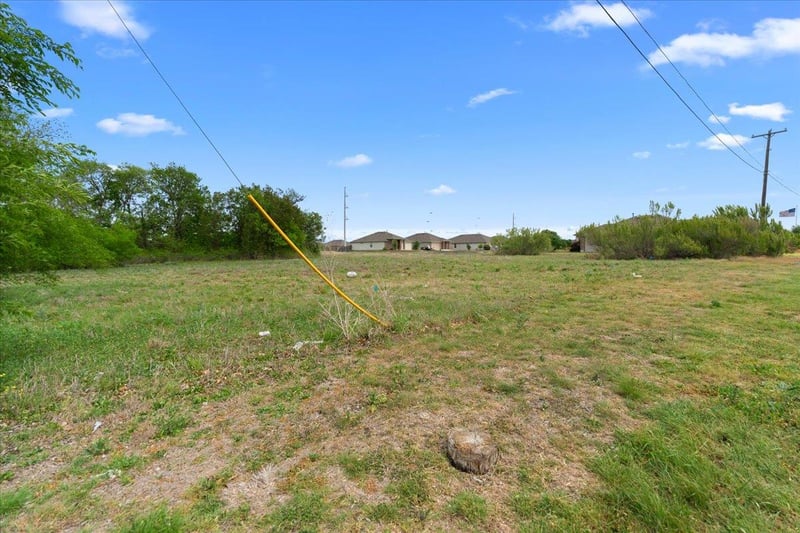 101 Mager LN, Hutto, TX 78634