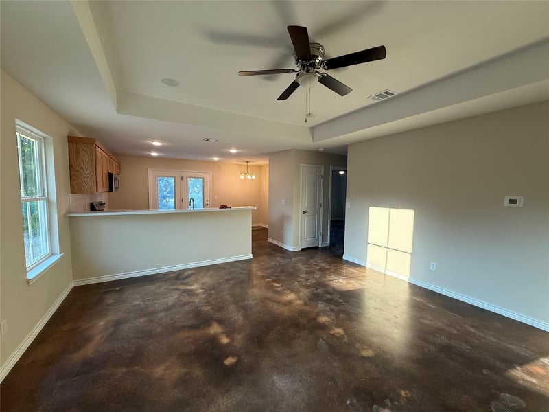 1710 E Avenue J Ave, Lampasas, TX 76550