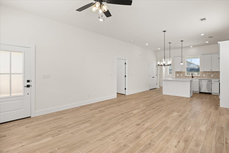 802 Creek ST #101, Fredericksburg, TX 78624