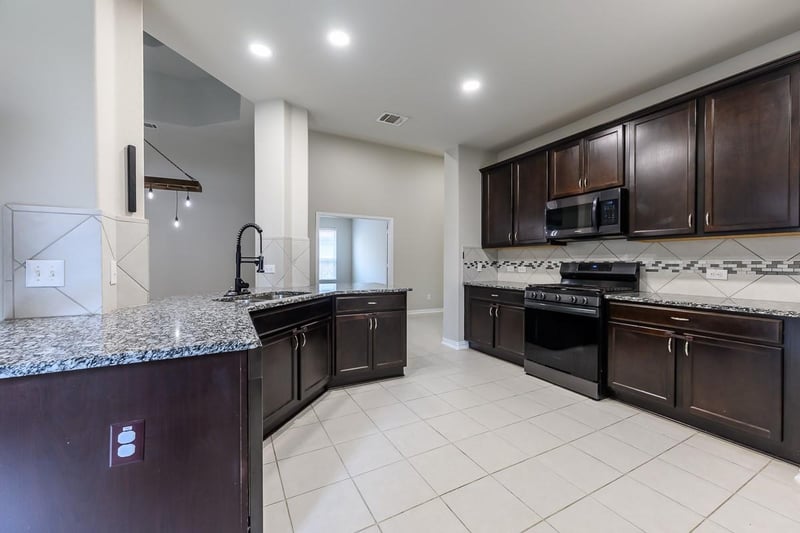 361 Vista Gardens DR, Buda, TX 78610