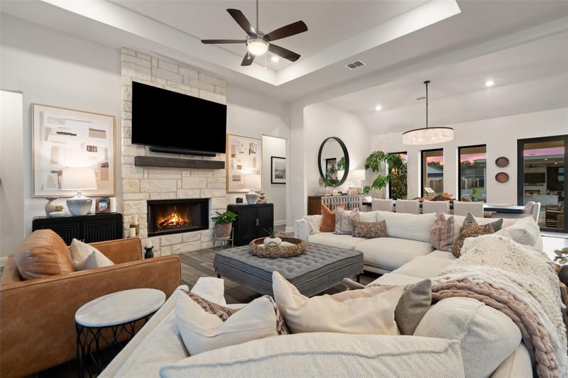 149 Mcnaughton DR, Liberty Hill, TX 78642