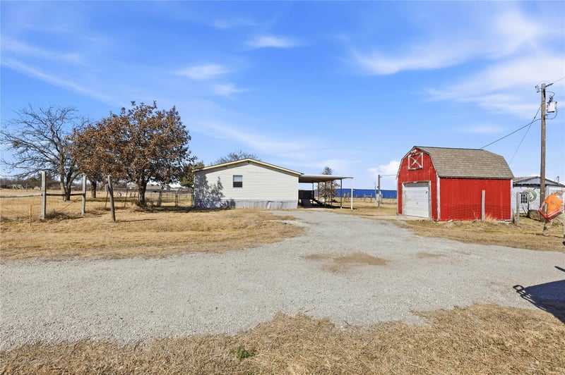 100 Prairie DR, Jarrell, TX 76537