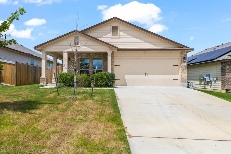 109 Midas LN, Jarrell, TX 76537
