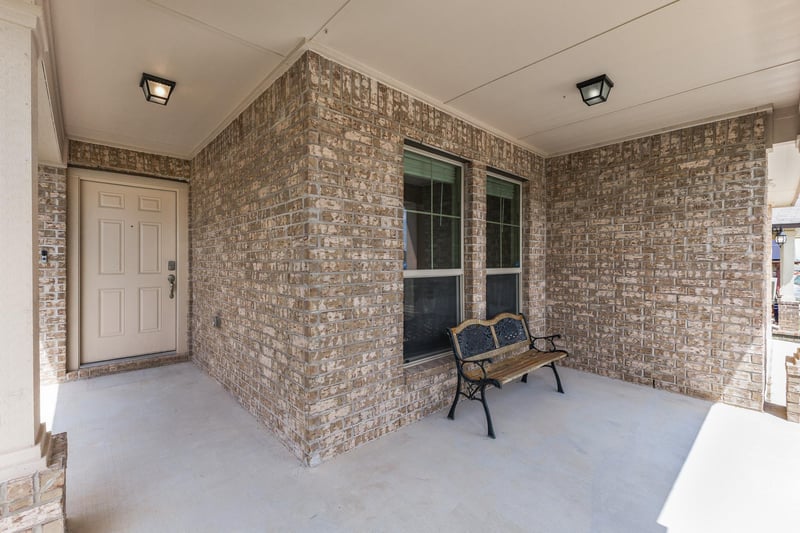 109 Midas LN, Jarrell, TX 76537