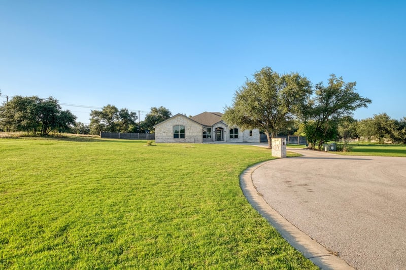 101 Enclave Park CV, Georgetown, TX 78633