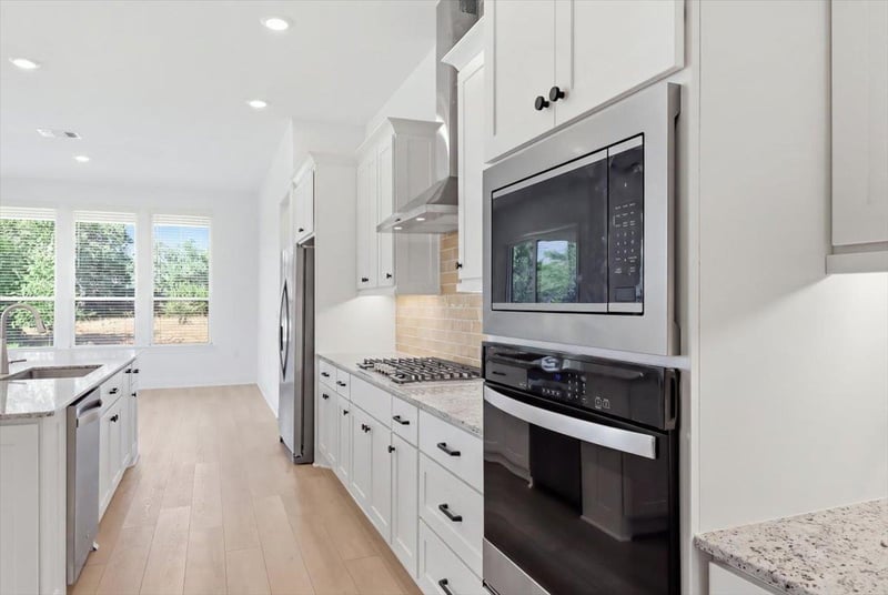 224 Telegraph LN, Georgetown, TX 78633