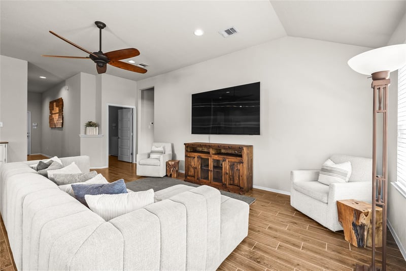 21204 Santa Rosa Ave, Lago Vista, TX 78645