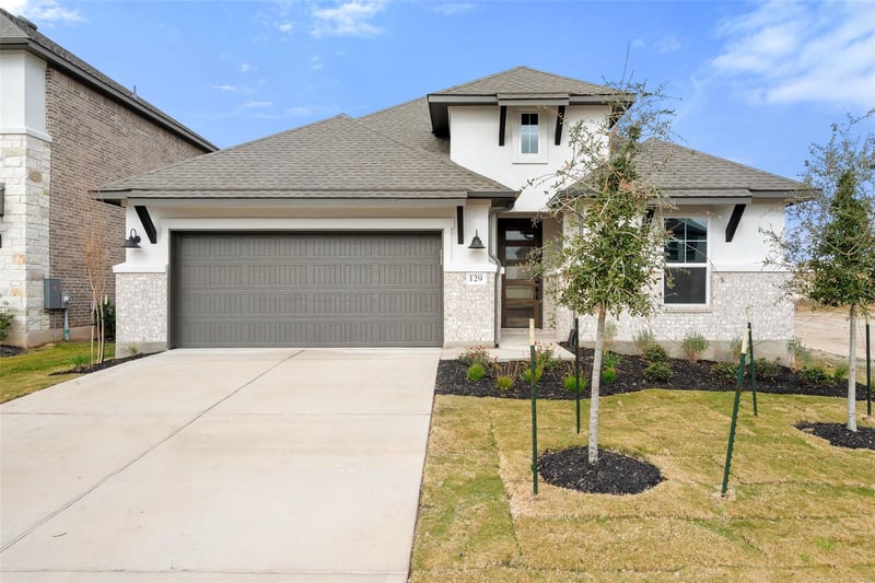 129 Old Woods Rd, Liberty Hill, TX 78642