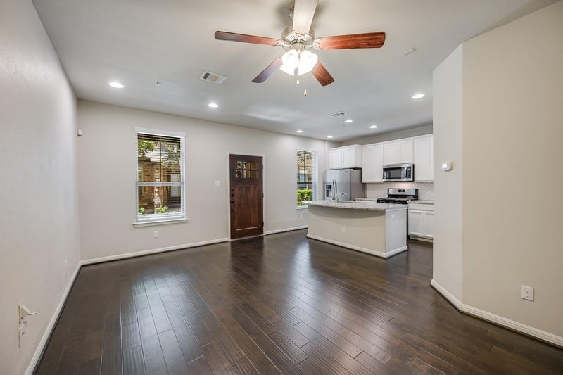 7220 Wyoming Springs Drive DR #604, Round Rock, TX 78681