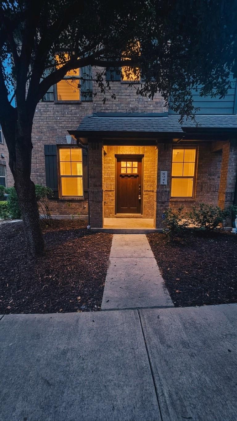 7220 Wyoming Springs Drive DR #604, Round Rock, TX 78681