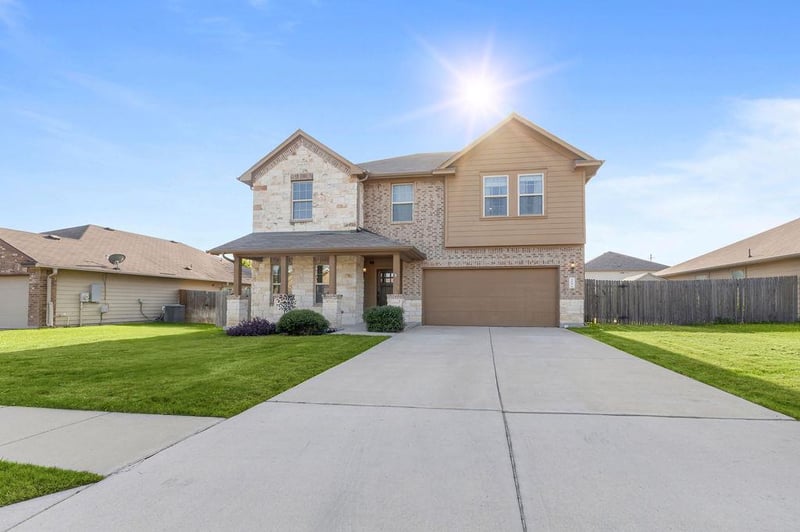 209 Anderson ST, Hutto, TX 78634