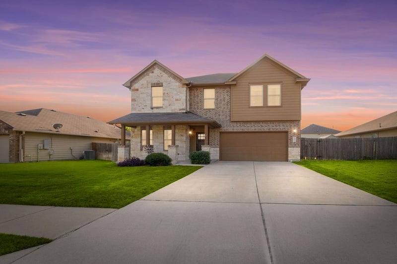 209 Anderson ST, Hutto, TX 78634