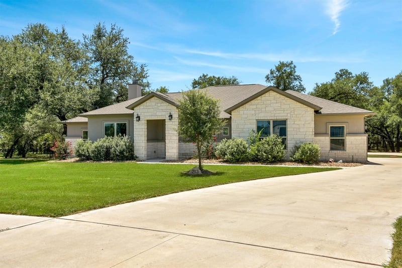 213 Lost Prairie TRL, Liberty Hill, TX 78642