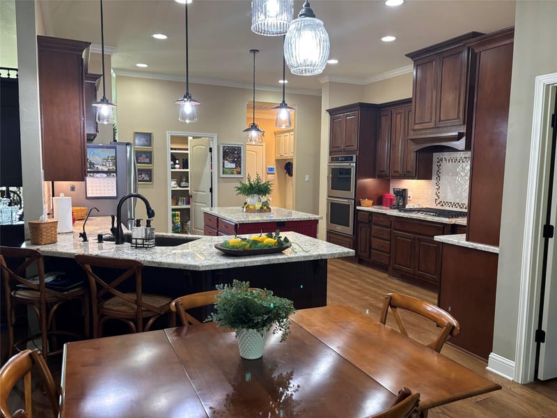 1910 Spanish Moss DR, College Station, TX 77845