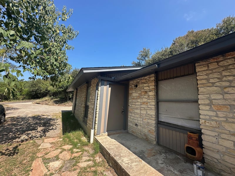1103 Hillyer ST #A/B, San Marcos, TX 78666
