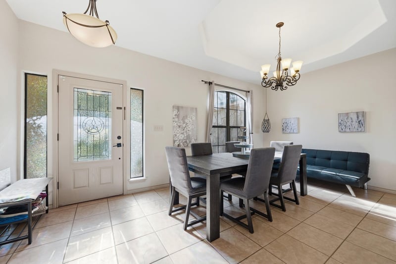 104 Cowal DR N, Spicewood, TX 78669