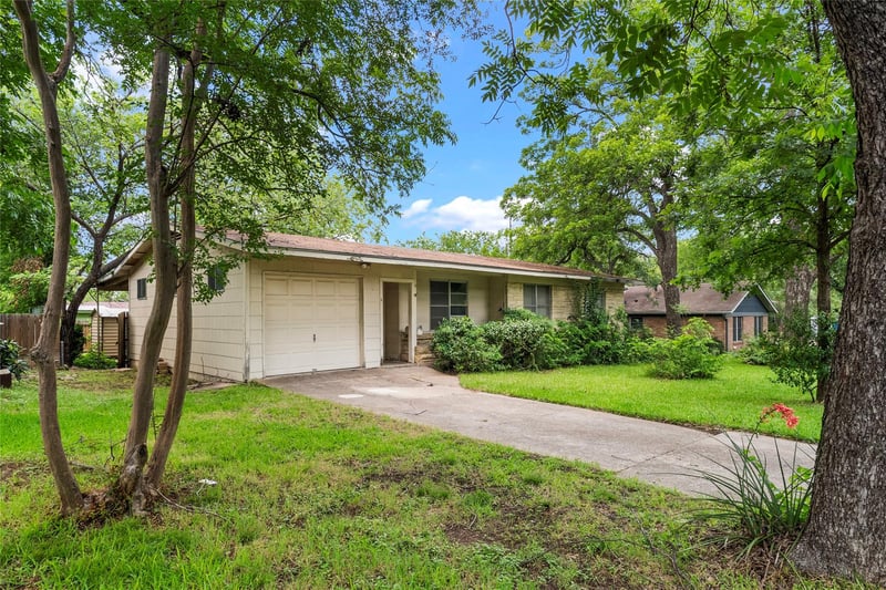1102 Southwood RD, Austin, TX 78704