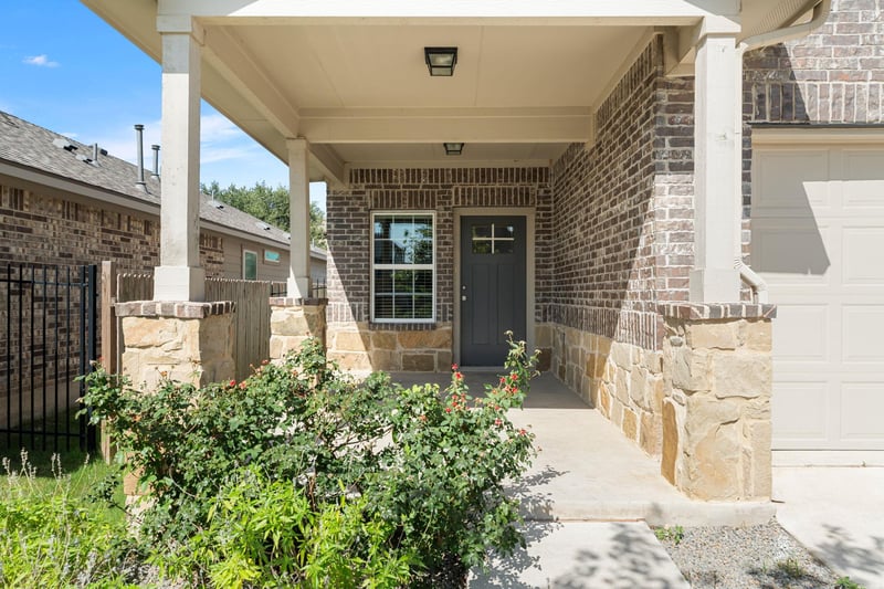 128 Dunlin LN, Leander, TX 78641