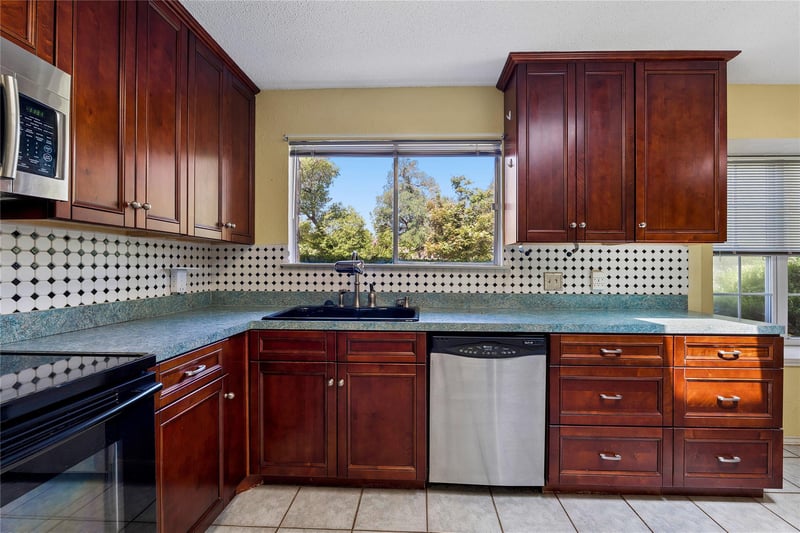 12715 Crystal Creek DR, Buda, TX 78610