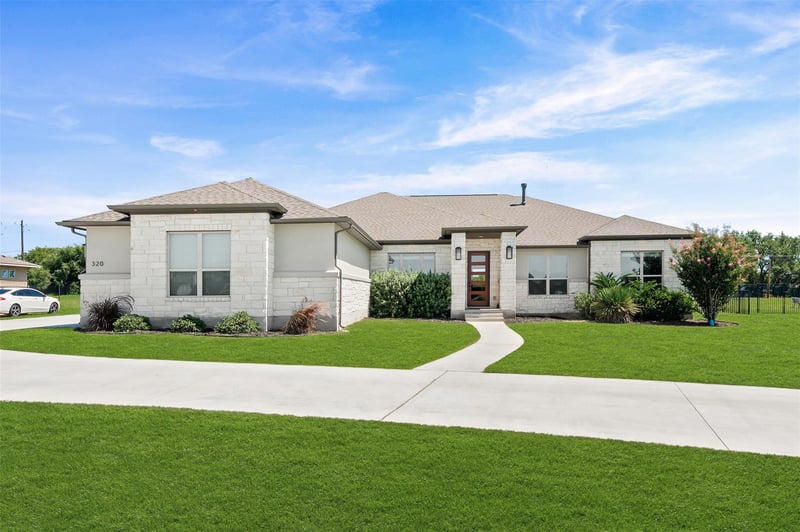 320 Buffalo TRL, Liberty Hill, TX 78642