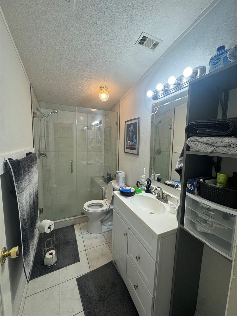 204 Linda DR, Spicewood, TX 78669