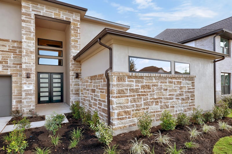 142 Montecilo DR, Liberty Hill, TX 78642