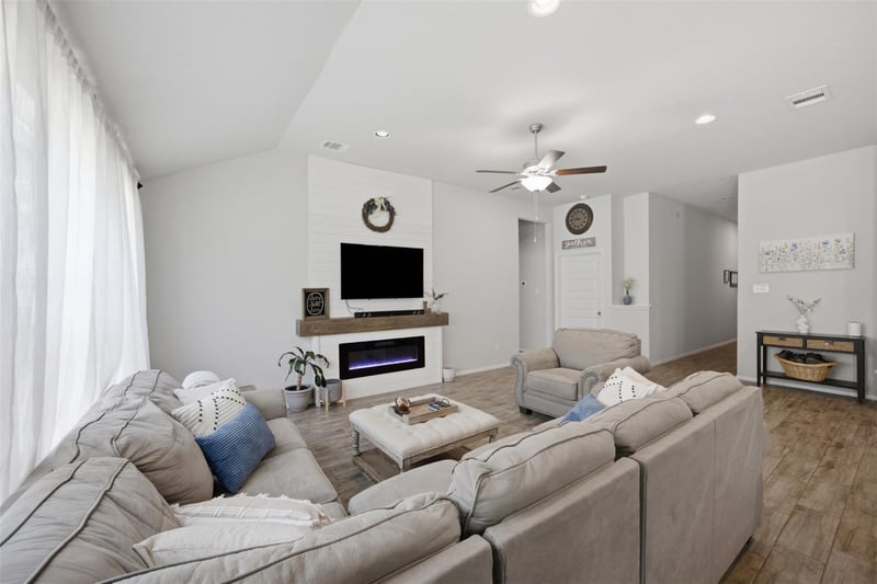 20812 Twisting TRL, Lago Vista, TX 78645