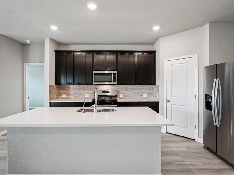 242 Red Tail Hawk LN, Cedar Creek, TX 78612