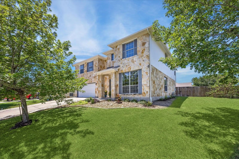 643 Shadow Creek BLVD, Buda, TX 78610