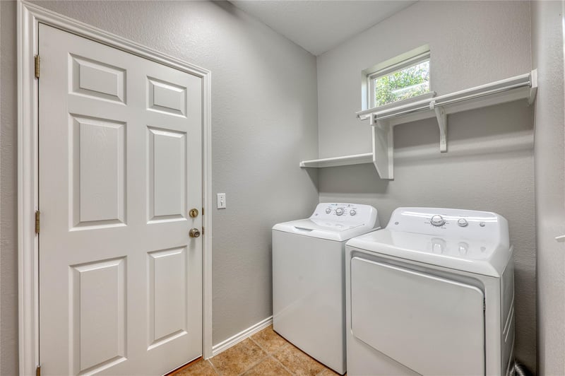 125 Dickens CIR, Georgetown, TX 78633