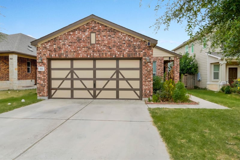 811 Screech Owl DR, Pflugerville, TX 78660