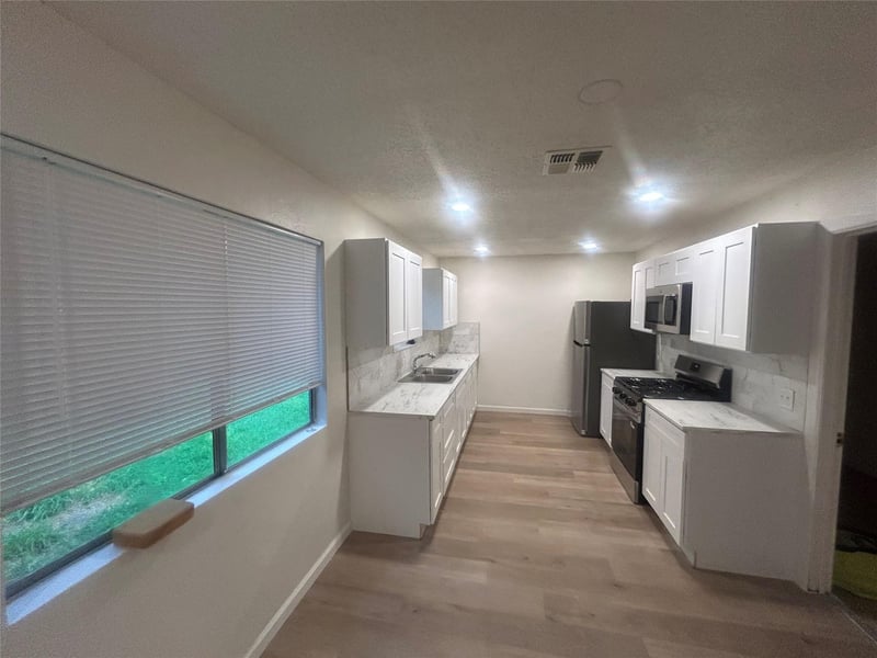 1909 Heathwood CIR, Round Rock, TX 78664