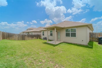501 Naset DR, Georgetown, TX 78626