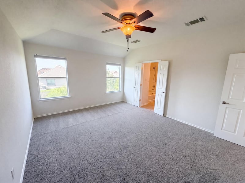206 Almquist ST, Hutto, TX 78634