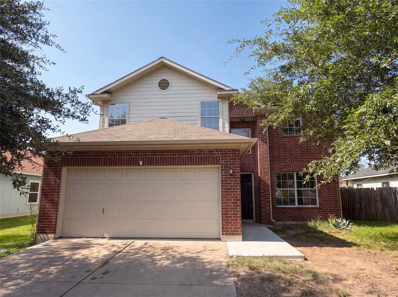206 Almquist ST, Hutto, TX 78634