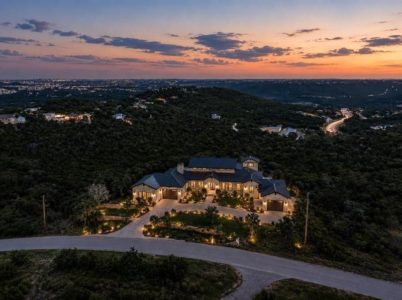 11207 Mountain Top CIR, Jonestown, TX 78645