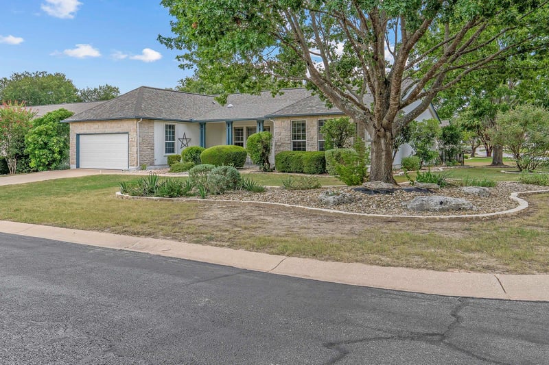 101 Vinca DR, Georgetown, TX 78633