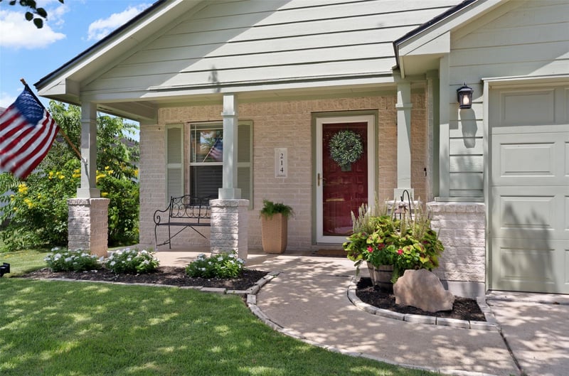 214 Jennifer LN, Bastrop, TX 78602