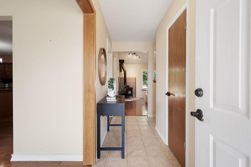 851 San Gabriel DR, Liberty Hill, TX 78642