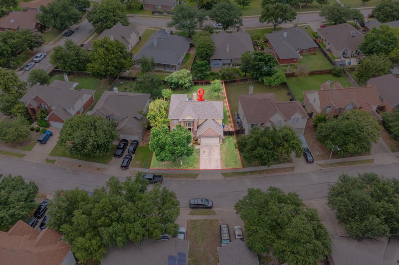 922 Indian Run DR, Pflugerville, TX 78660
