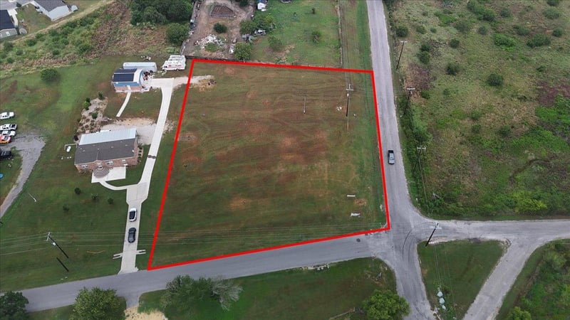 2 Plum Creek RD, Kyle, TX 78640