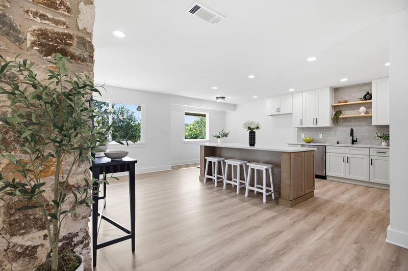 1103 Stillhouse SPG, Round Rock, TX 78681