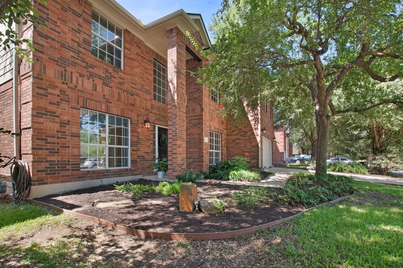 1903 Springwater DR, Round Rock, TX 78681