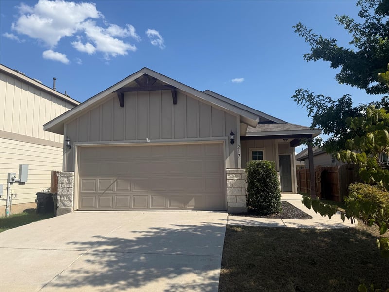 217 La Dera DR, Liberty Hill, TX 78642
